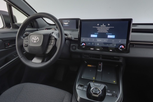 Toyota bZ4X vaihtoauto