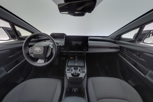 Toyota bZ4X vaihtoauto