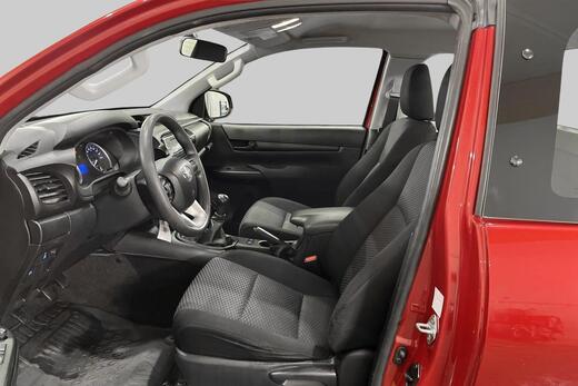 Toyota Hilux vaihtoauto
