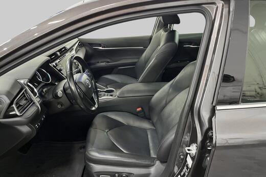 Toyota Camry vaihtoauto