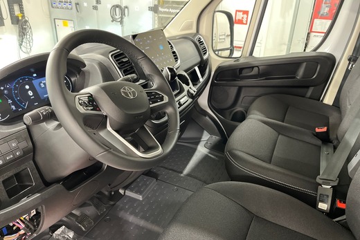 Toyota Proace MAX vaihtoauto