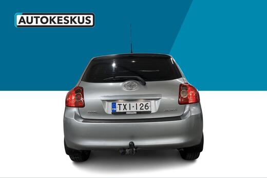 Toyota Auris vaihtoauto