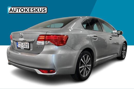 Toyota Avensis vaihtoauto