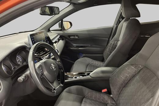 Toyota C-HR vaihtoauto