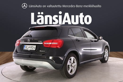Mercedes-Benz GLA vaihtoauto