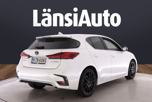 Lexus CT vaihtoauto