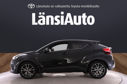 Toyota C-HR vaihtoauto