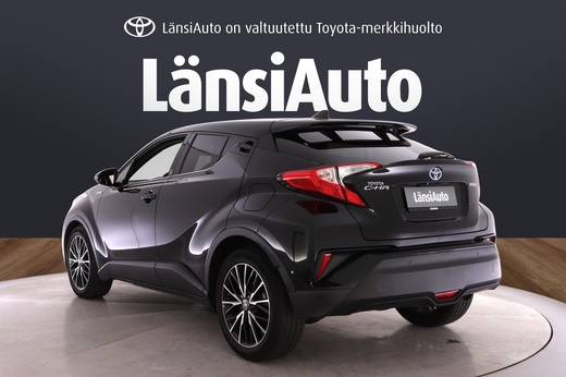 Toyota C-HR vaihtoauto