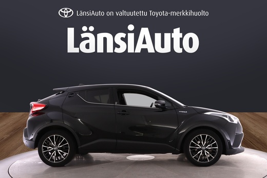 Toyota C-HR vaihtoauto