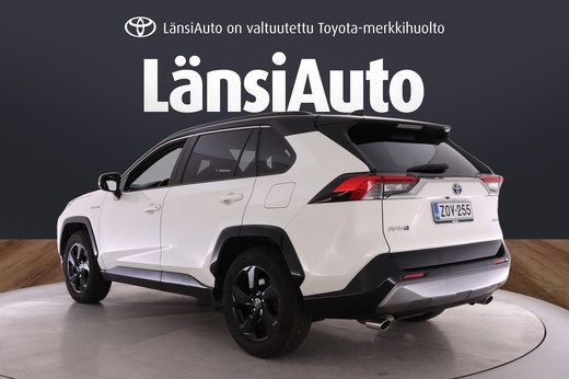Toyota RAV4 vaihtoauto