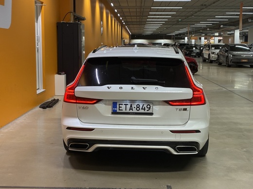 Volvo V60 vaihtoauto