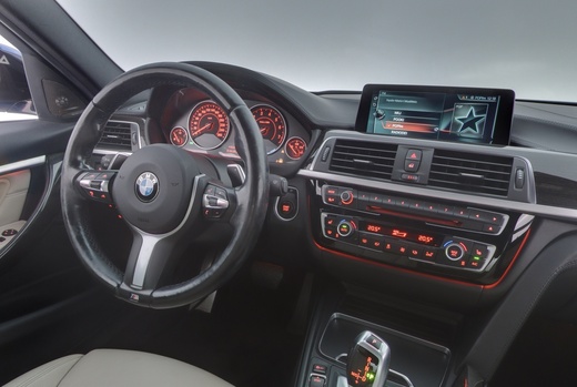 BMW 330 vaihtoauto