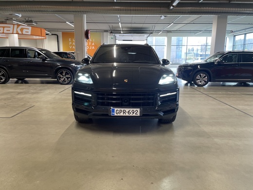 Porsche Cayenne vaihtoauto