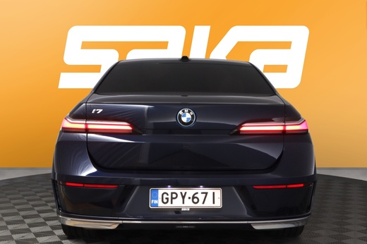 BMW i7 vaihtoauto