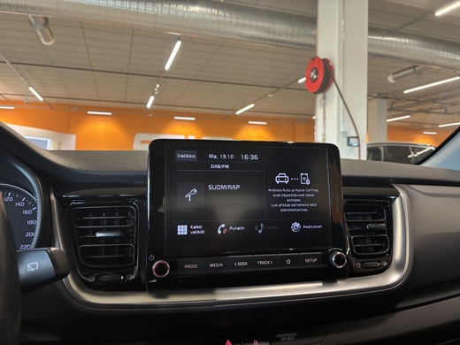 Kia Stonic vaihtoauto