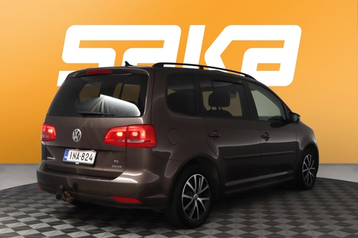 Volkswagen Touran vaihtoauto