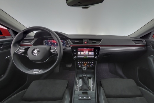 Skoda Superb vaihtoauto