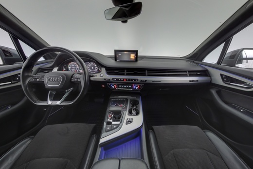 Audi Q7 vaihtoauto