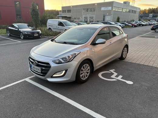 Hyundai i30 5d vaihtoauto