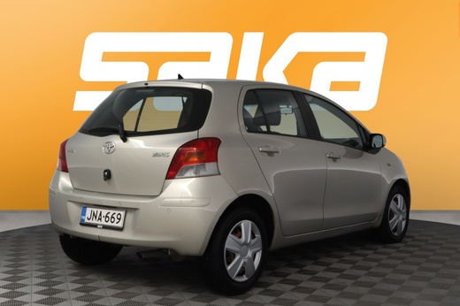Toyota Yaris vaihtoauto