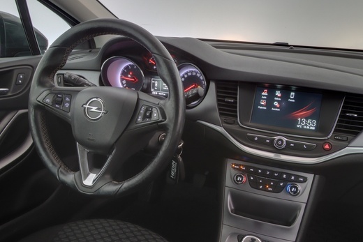 Opel Astra vaihtoauto
