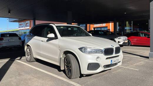 BMW X5 vaihtoauto