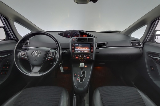Toyota Verso vaihtoauto