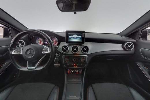 Mercedes-Benz GLA vaihtoauto