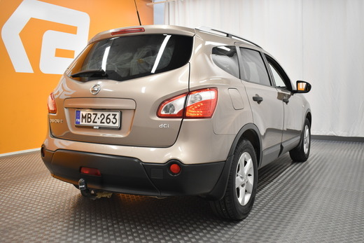Nissan Qashqai+2 vaihtoauto