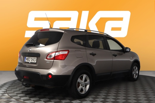 Nissan Qashqai+2 vaihtoauto