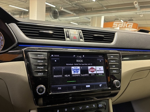 Skoda Superb vaihtoauto