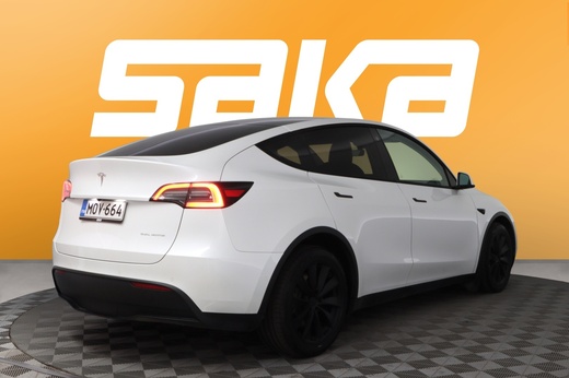 Tesla Model Y vaihtoauto