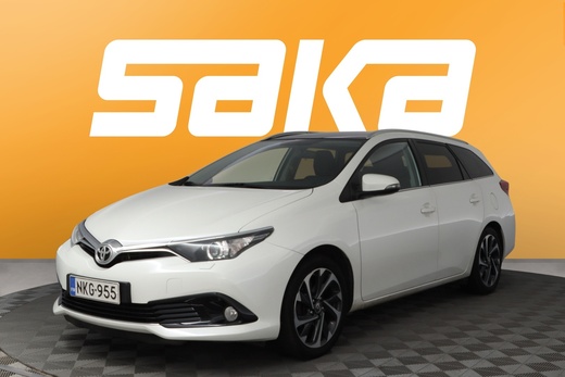 Toyota Auris vaihtoauto