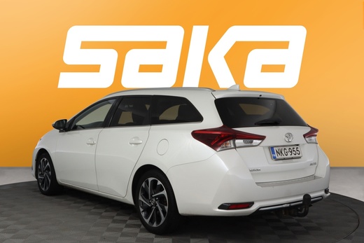 Toyota Auris vaihtoauto