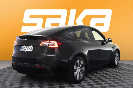 Tesla Model Y vaihtoauto