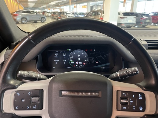 Land Rover Defender vaihtoauto