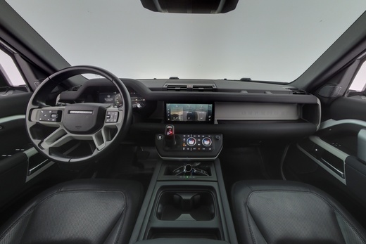 Land Rover Defender vaihtoauto