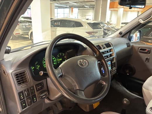 Toyota Hiace vaihtoauto