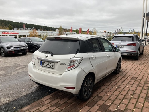 Toyota Yaris vaihtoauto