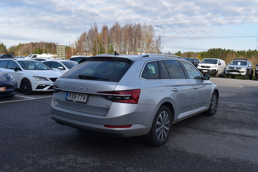 Skoda Superb vaihtoauto