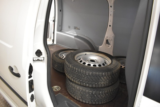 Volkswagen Caddy Maxi vaihtoauto