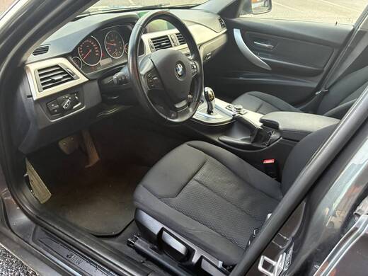 BMW 320 vaihtoauto