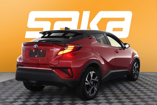 Toyota C-HR vaihtoauto
