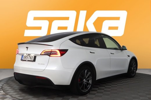Tesla Model Y vaihtoauto