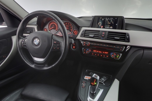 BMW 320 vaihtoauto