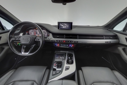 Audi Q7 vaihtoauto
