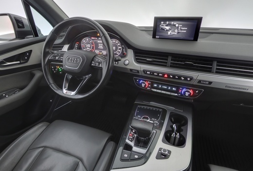Audi Q7 vaihtoauto