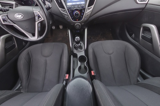Hyundai Veloster vaihtoauto