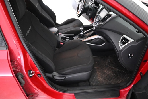 Hyundai Veloster vaihtoauto