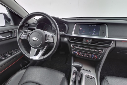 Kia Optima vaihtoauto